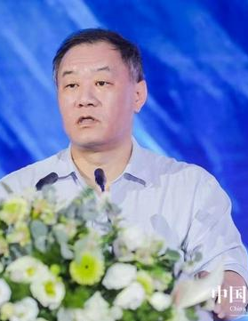 寧向東:寧向東出席“中國房地產品牌高質量發展大會暨2021年中國房地產品牌盛典”